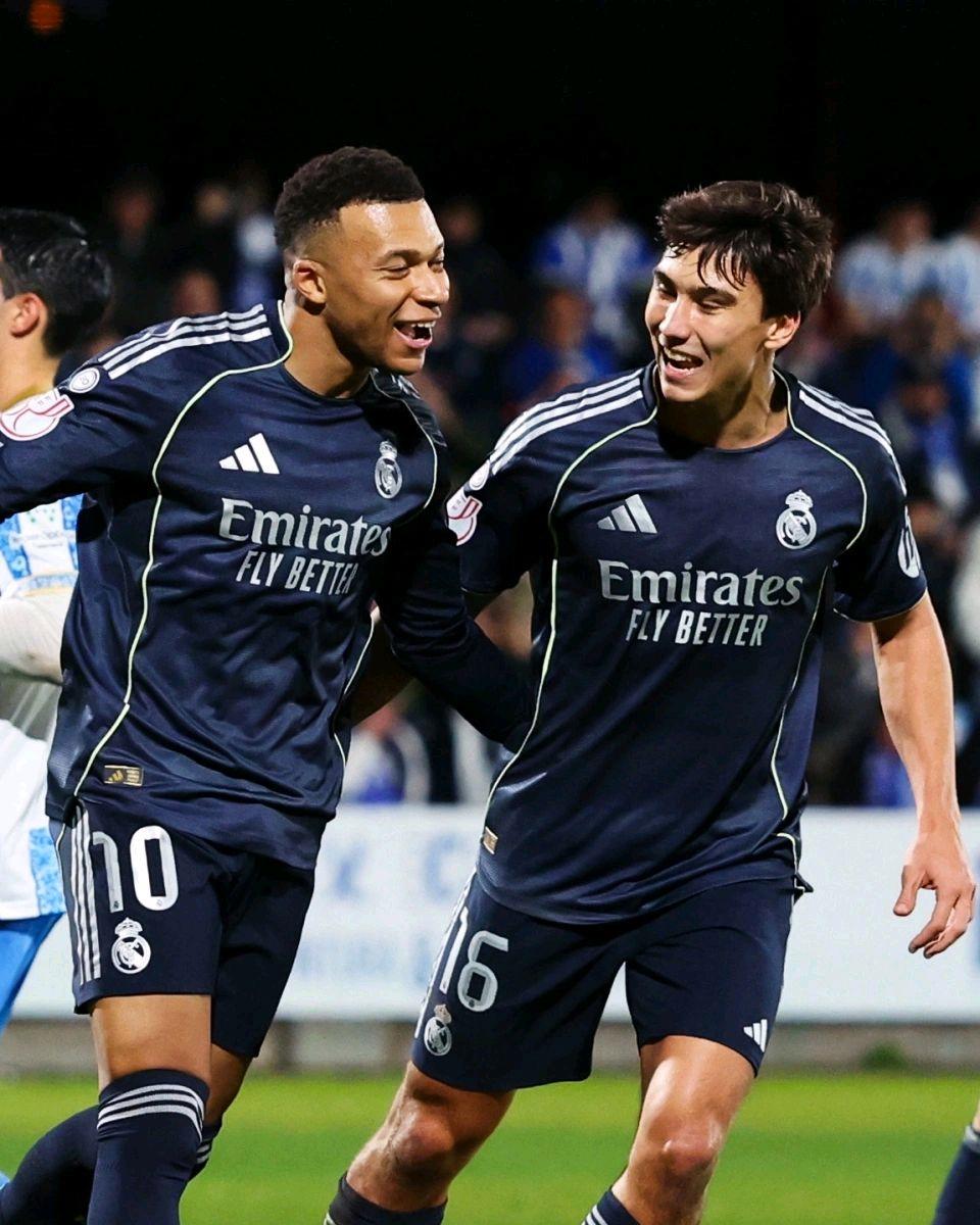 PG电子重磅!今晨摩纳哥官宣签约——国王杯节点到来姆巴佩连续五场比赛得分超过险胜,纳达尔连续七场比赛得分超过高光表现的简单介绍